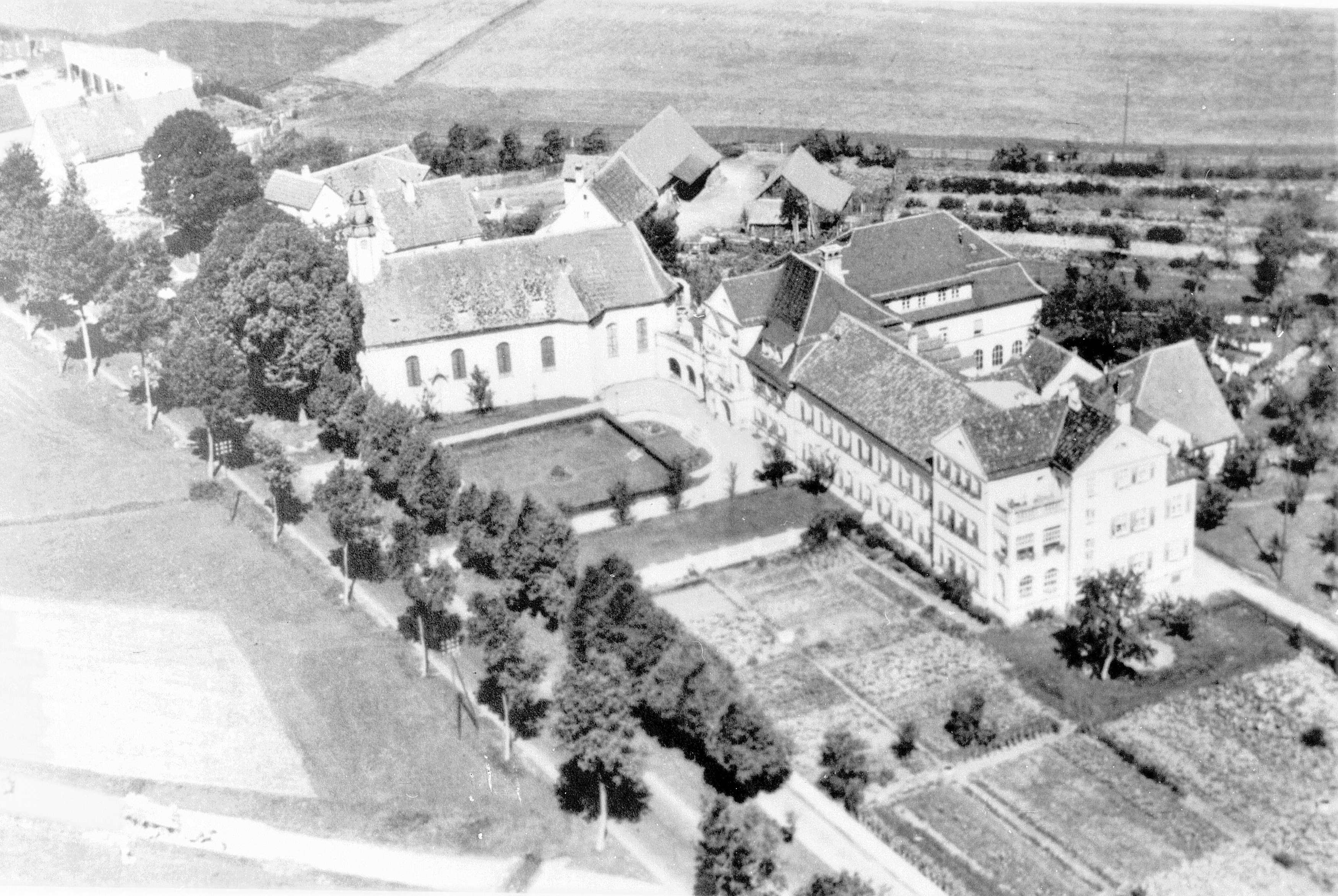 136 St. Annakirche und Städt. Krankenhaus